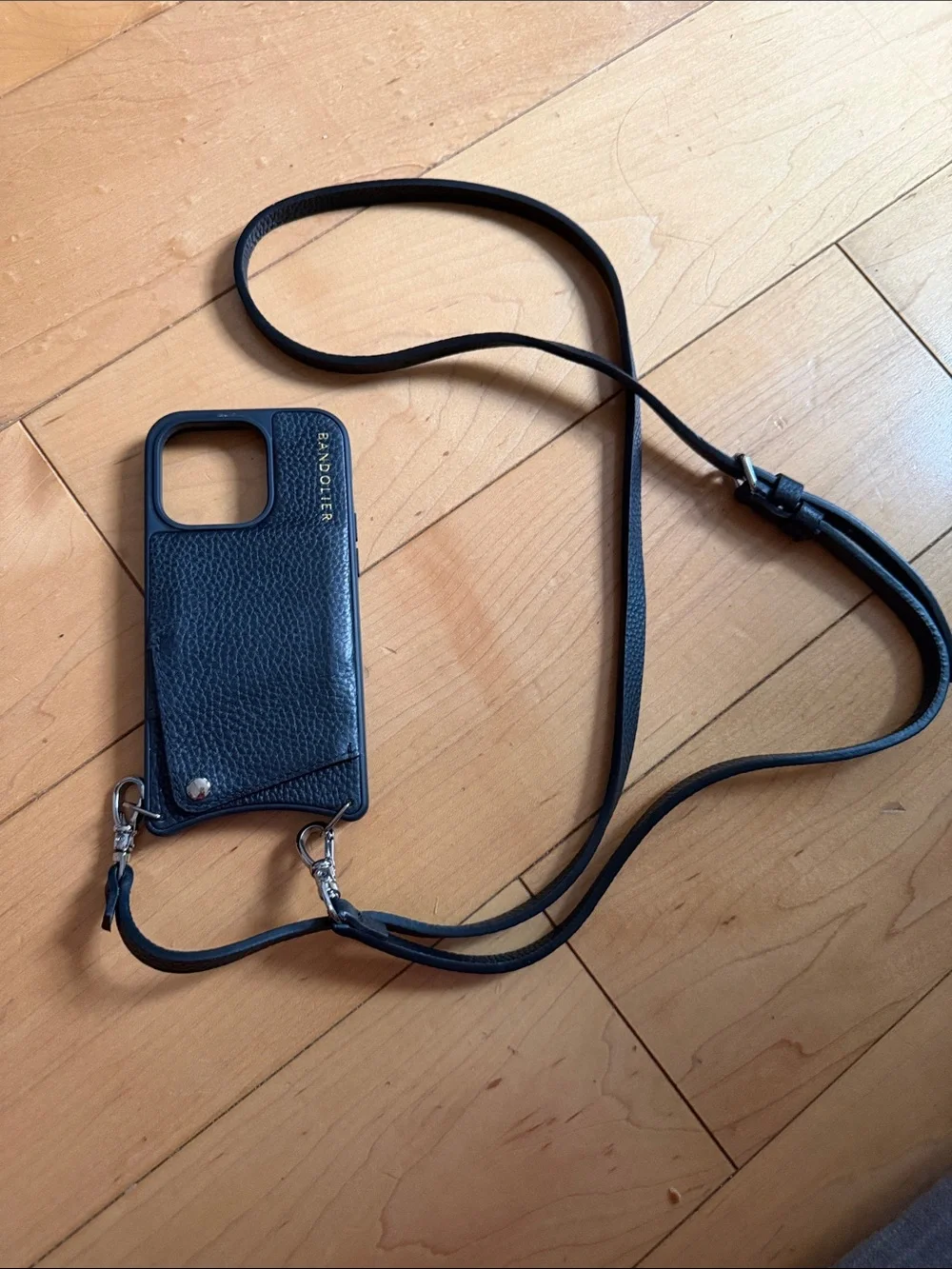 Bandolier sleek pebbled